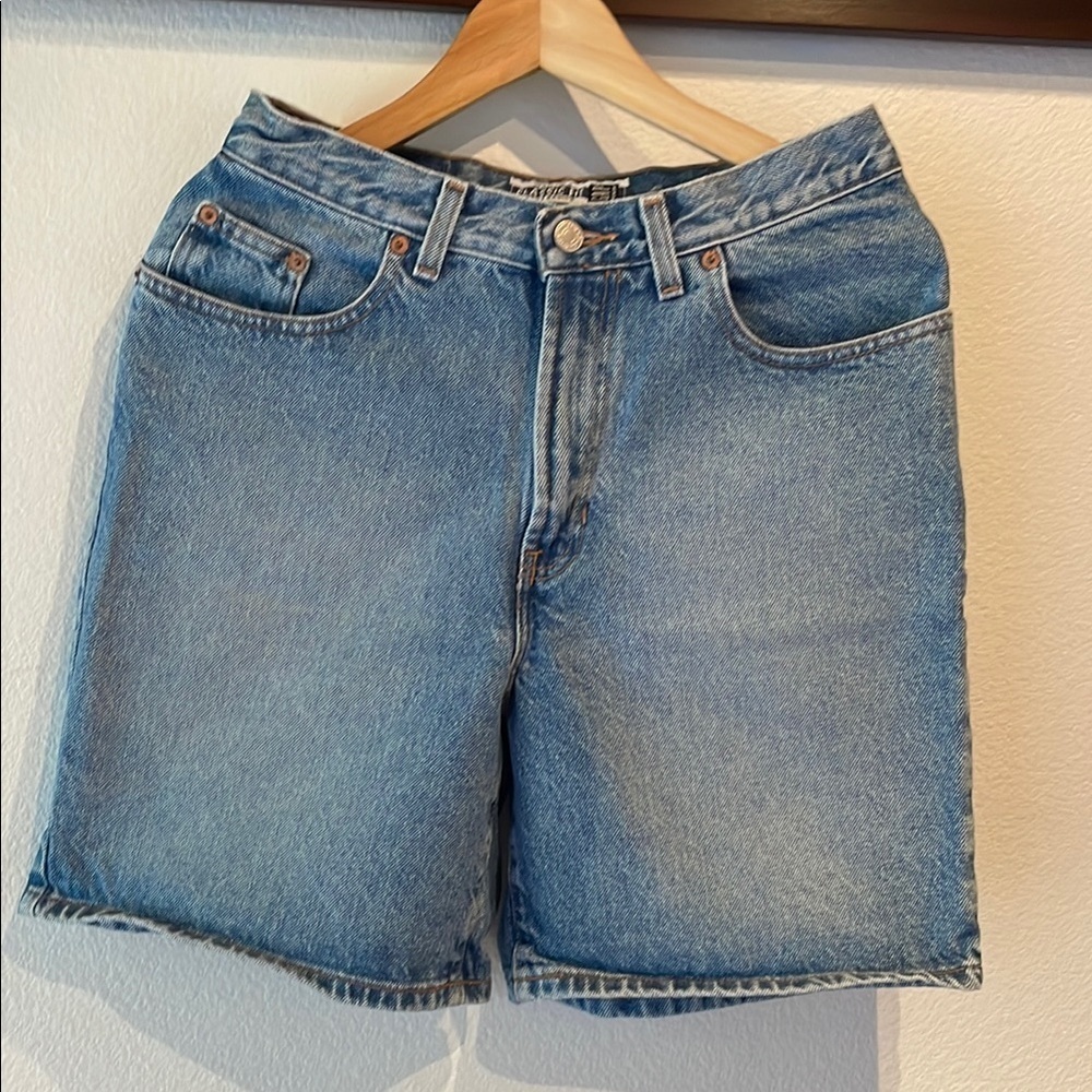 Gap Classic Blue Denim Women's Shorts, Waist 14” Size 6